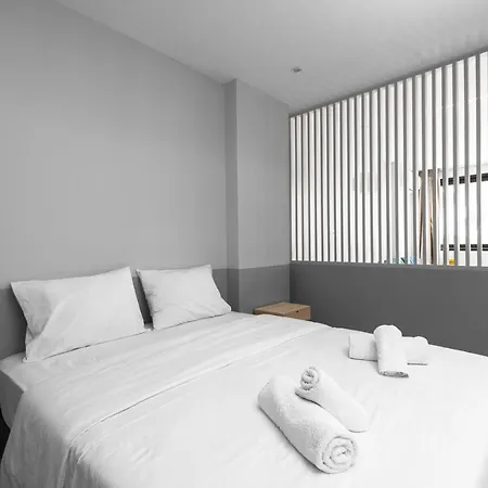 New Yorker, Nilie Hospitality Mgmt Апартаменты *